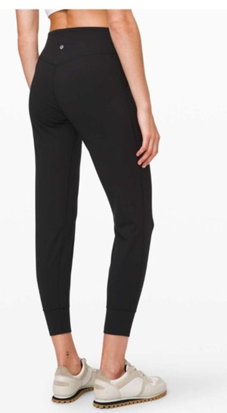 NWOT Womens Lululemon Black Align Jogger 28" Size 4